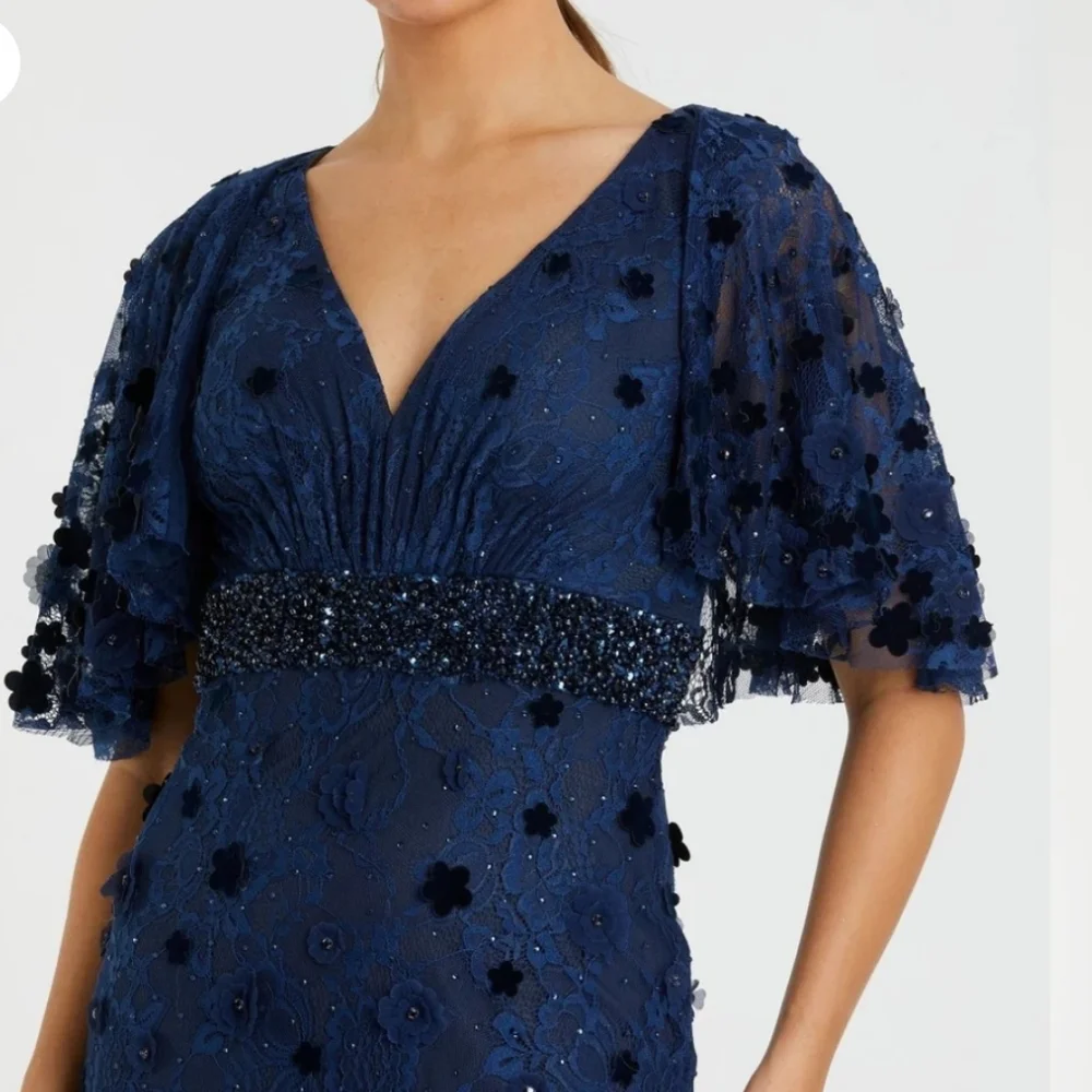 Mac Duggal Navy Flutter Sleeve Embellished Lace Gown Size 10 - Picture 2 of 6